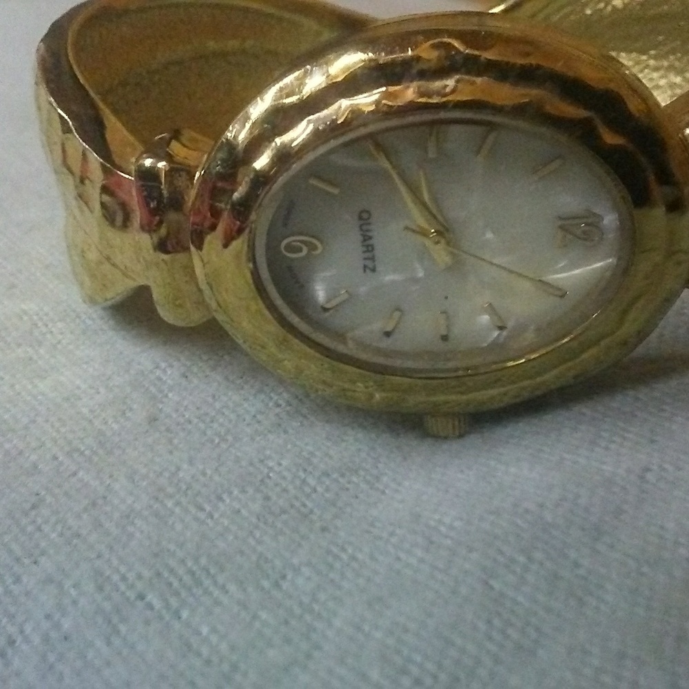 Watches - Picture 4 of 8